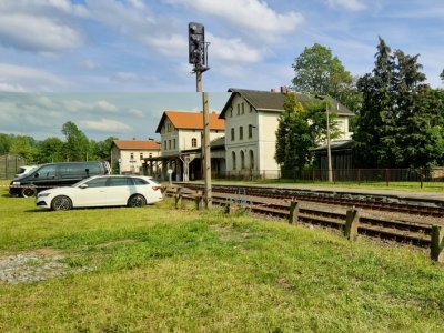 „ŽELEZNICE SPOJUJE! / DIE EISENBAHN VERBINDET!“